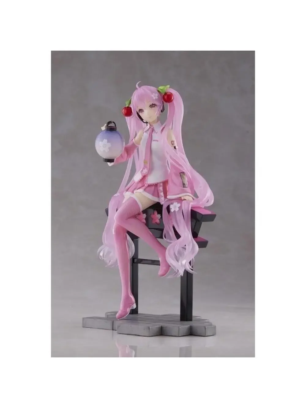 Taito Hatsune Miku Sakura Miku Lantern Ver Coreful Figure Pink New Sakura 2021